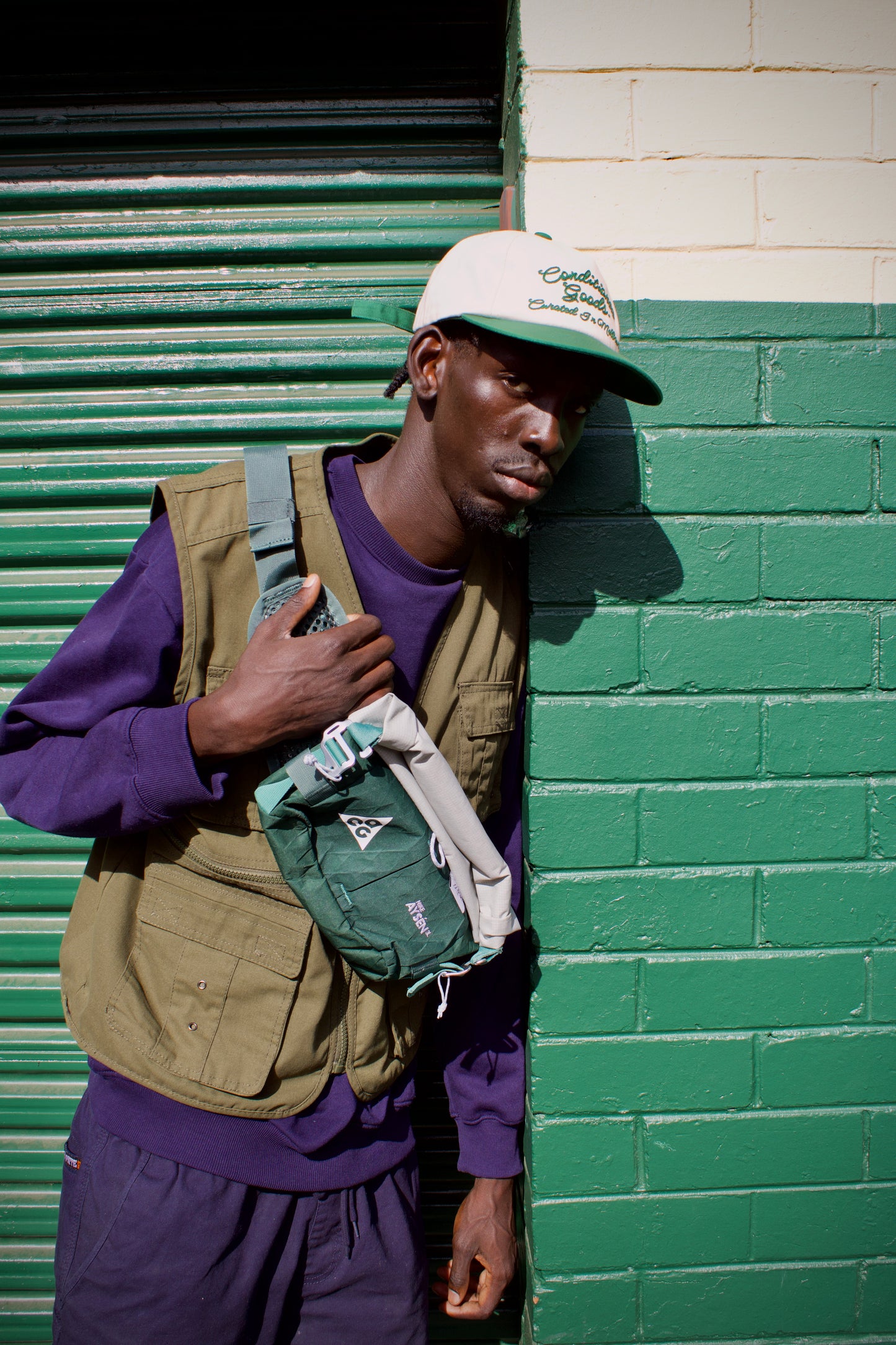 Chainstitched 6 Panel Strapback Cap - Forest Green/Cream
