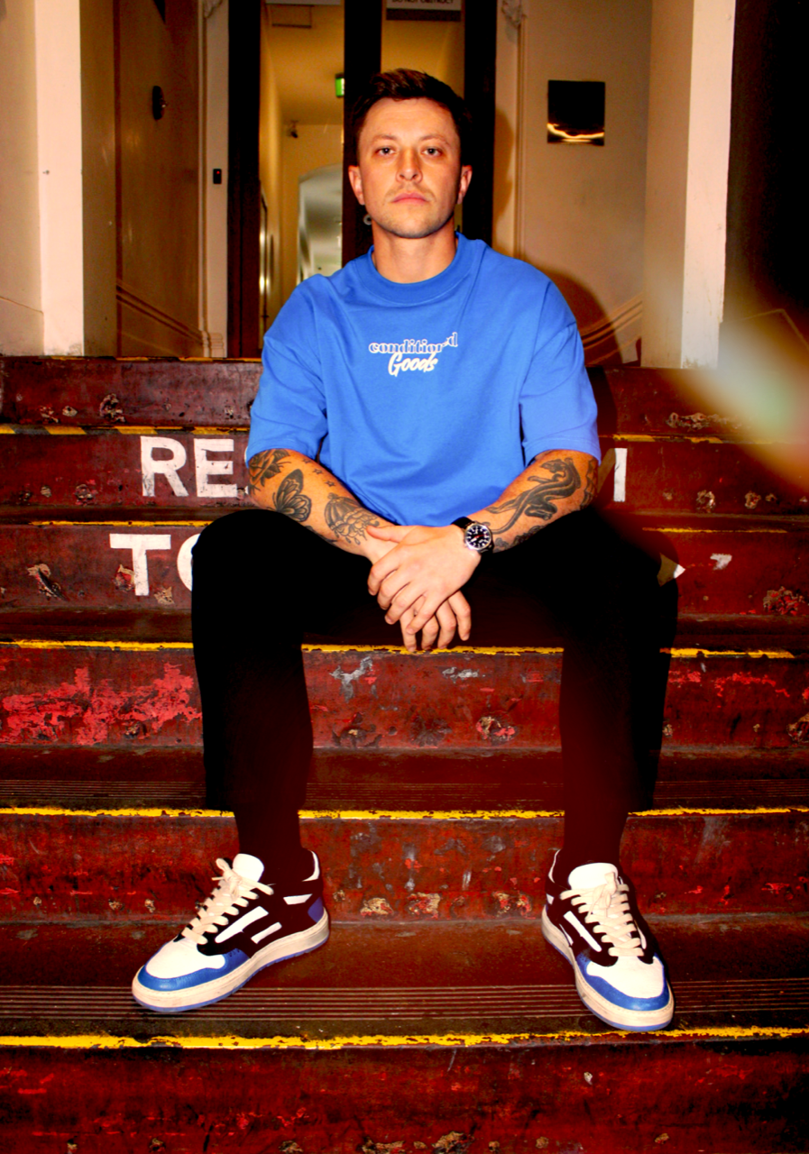 Pyramid T - Royal Blue/Off White