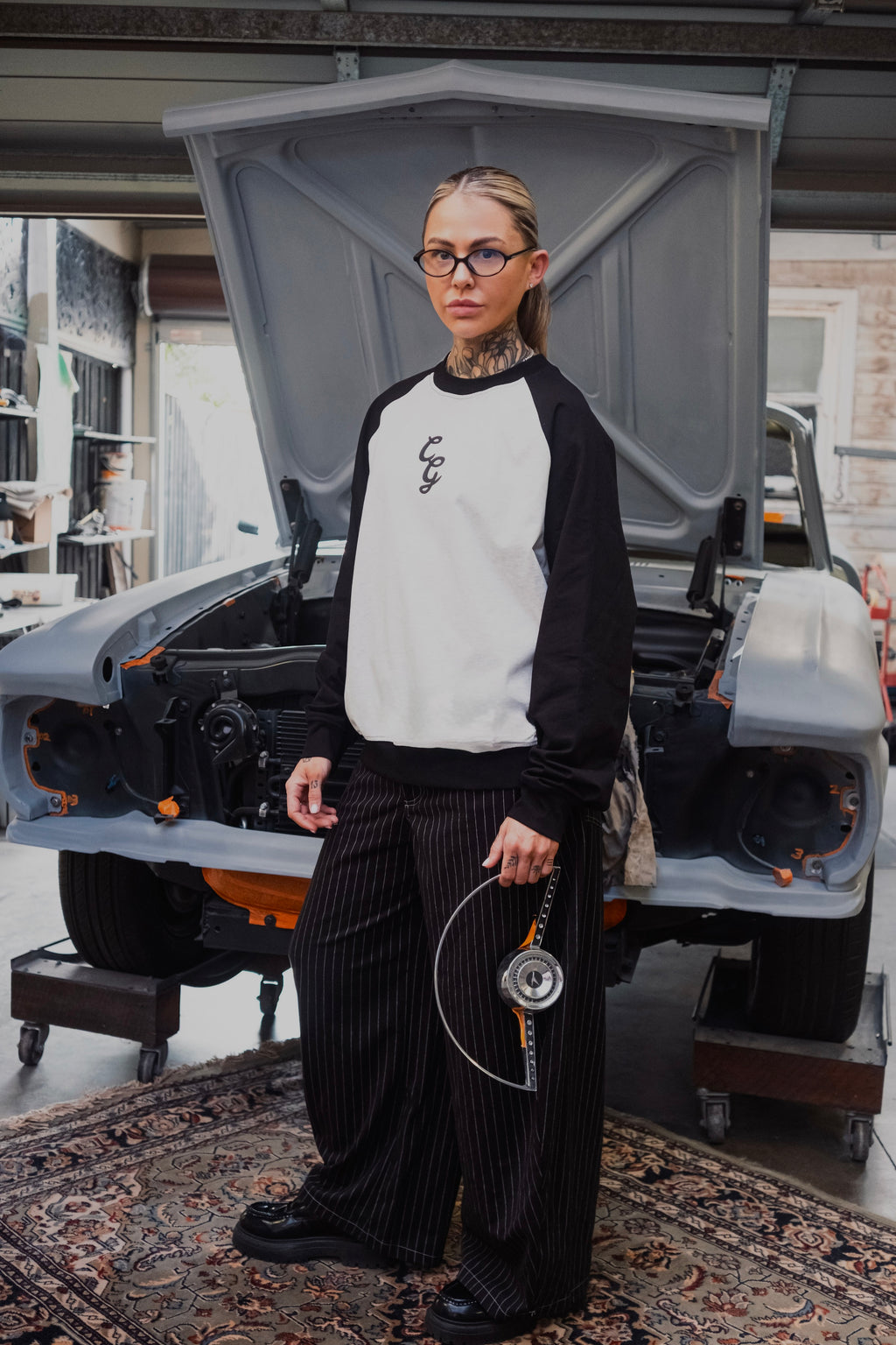 Hawk Raglan Longsleeve - Black/Marle Grey