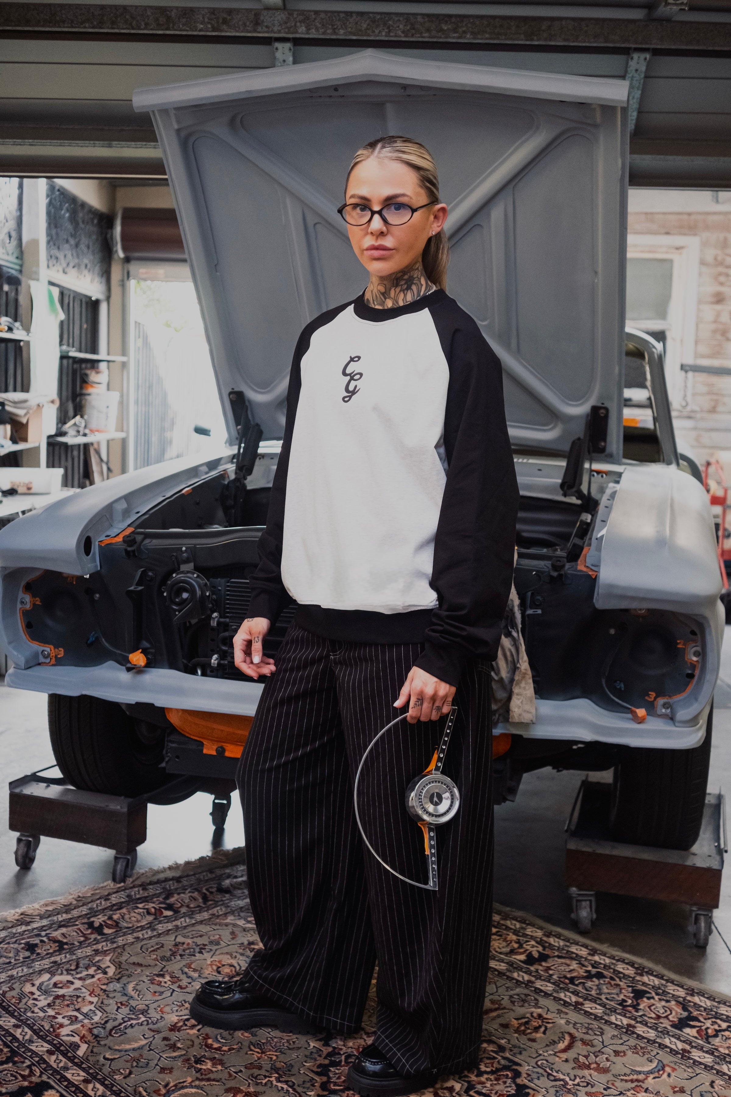 Hawk Raglan Longsleeve - Black/Marle Grey