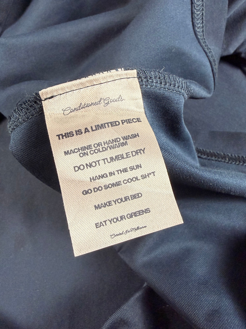 Subtle Tee - Navy/Red