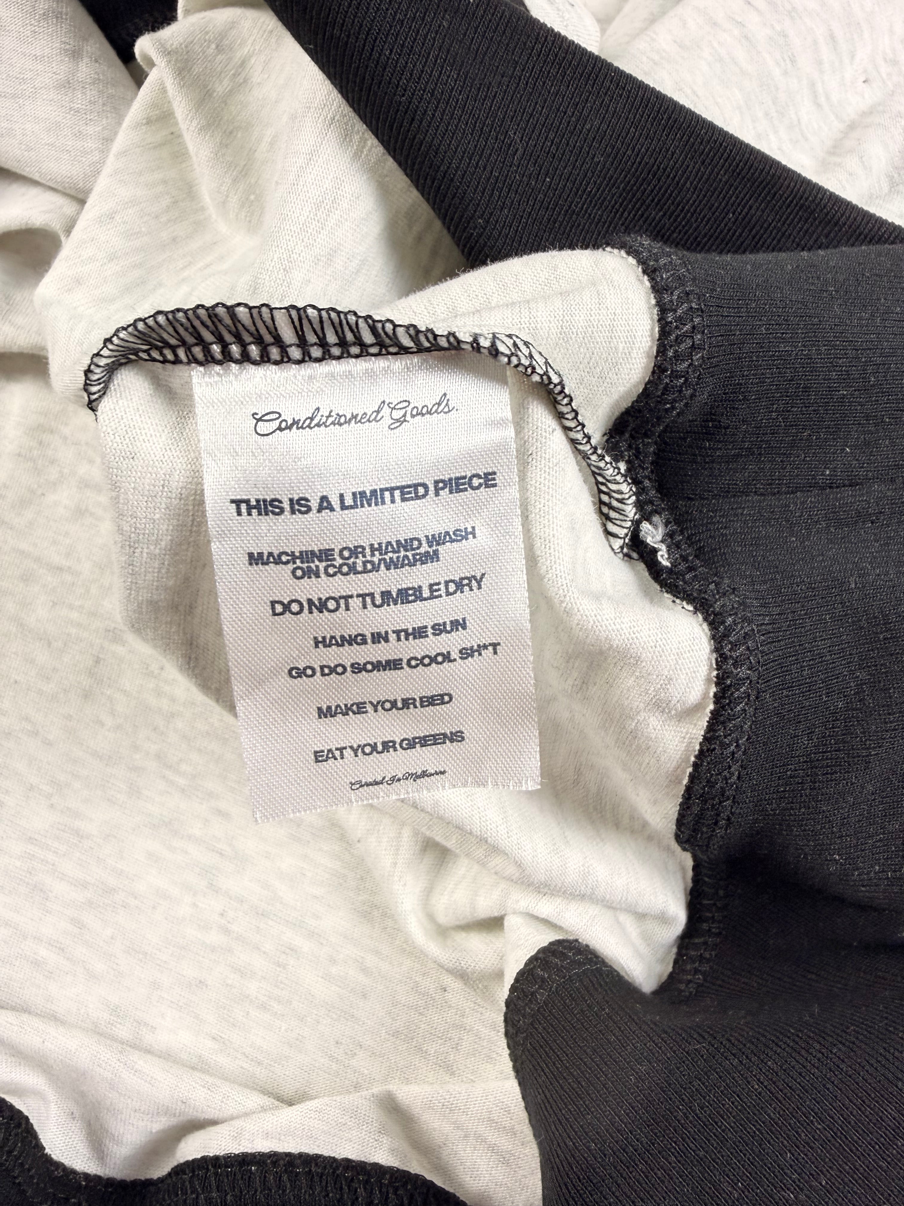 Hawk Raglan Longsleeve - Black/Marle Grey